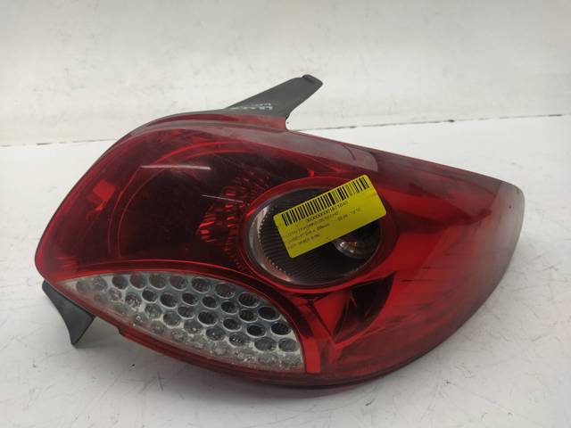 Piloto trasero derecho 9685618180 PEUGEOT