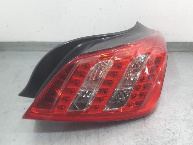 9686293680 PEUGEOT Piloto trasero derecho  comprar en Jaén