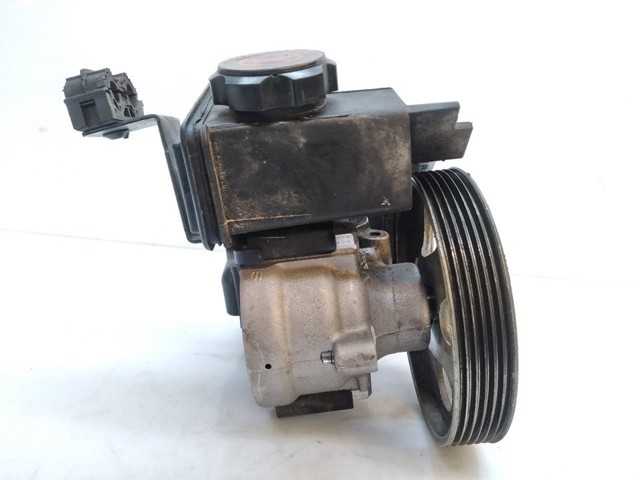 PEUGEOT 9686525080 Bomba de dirección  en stock Terrassa
