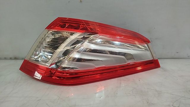 9686779680 PEUGEOT Piloto trasero exterior derecho  comprar en Jaén