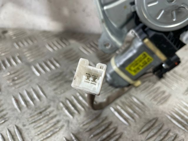 GM 96870317 Motor del elevalunas de la puerta delantera derecha  comprar en Ponferrada
