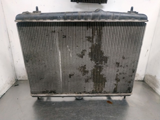 9687359980 Radiador de refrigeración del motor  disponible Utrera