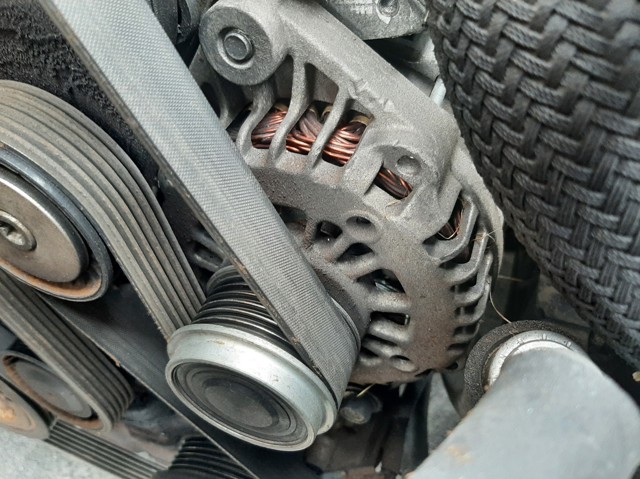 Dynamo 96988215 GM