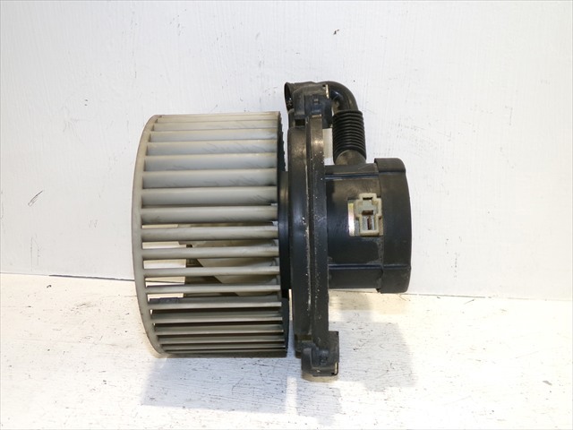 9711317000 HYUNDAI Motor del ventilador del calefactor  comprar en Oviedo