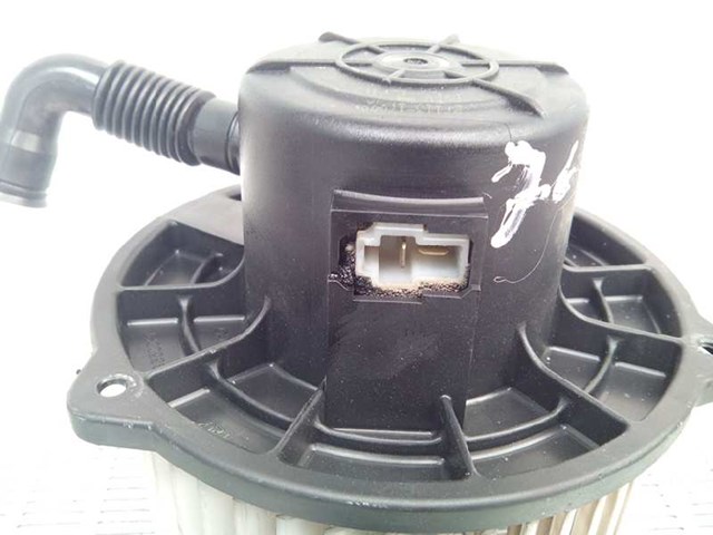 Motor calefaccion para hyundai matrix 1.5 crdi 3ea 9711317000