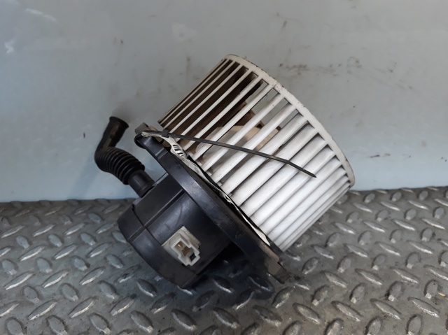 Motor calefaccion para hyundai accent (lc)  g4e-a 9711624951