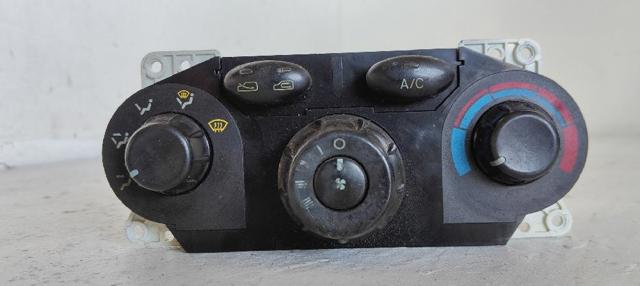 HYUNDAI 9725026XXX Módulo de modos de calefacción/aire acondicionado  disponible España