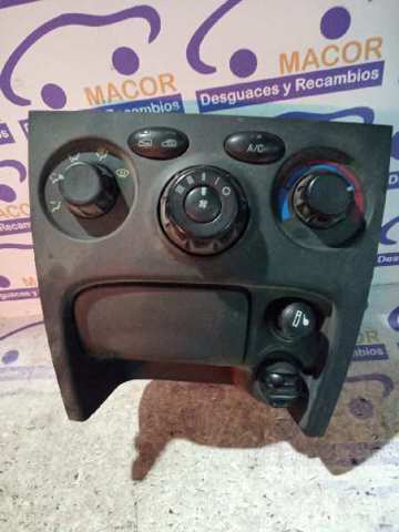 HYUNDAI 9725026XXX Unidad de control aire acondicionado  en stock Terrassa