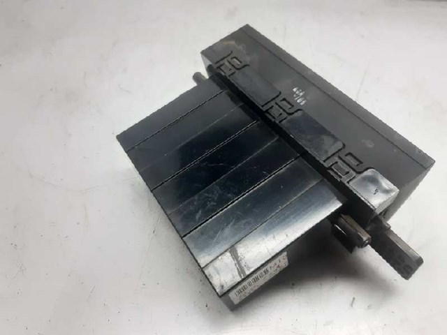 972502EXXX Hyundai/Kia