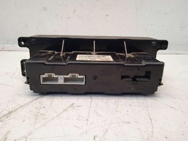HYUNDAI 972503E100 Unidad de control aire acondicionado  en stock Valencia