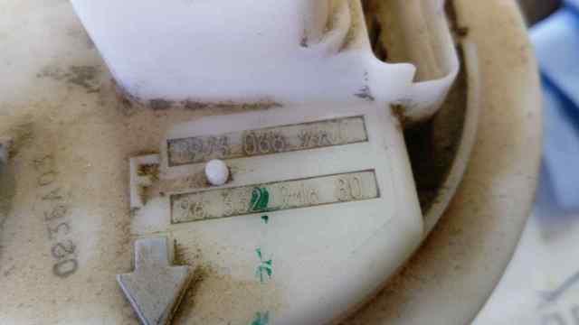 PEUGEOT 9730689900 Módulo de bomba de combustible con sensor de nivel de combustible  comprar en Albacete