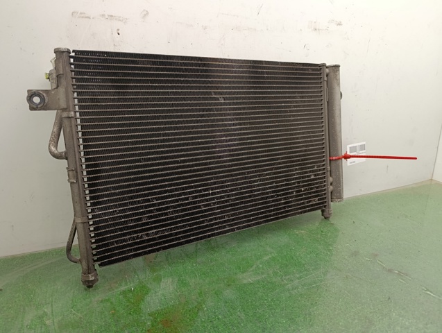 HYUNDAI 976061G000 Condensador aire acondicionado  en stock Terrassa