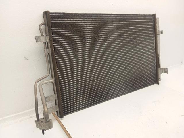 976061H000 HYUNDAI Condensador de aire acondicionado  comprar en Oviedo