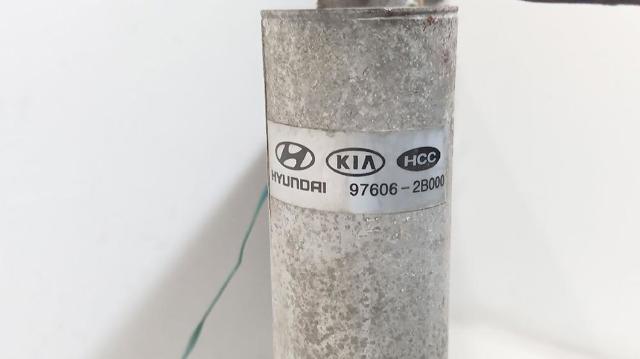 976062B000 HYUNDAI Condensador de aire acondicionado  comprar en Oviedo