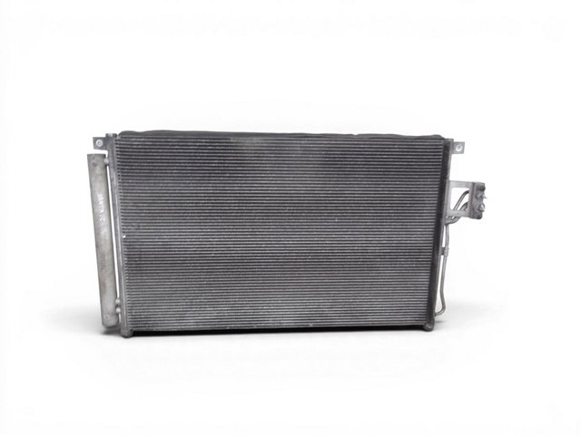 976062B000 Condensador aire acondicionado  en stock Sabadell