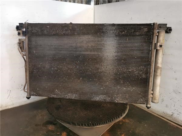 HYUNDAI 976062B100 Condensador aire acondicionado  en stock Valencia