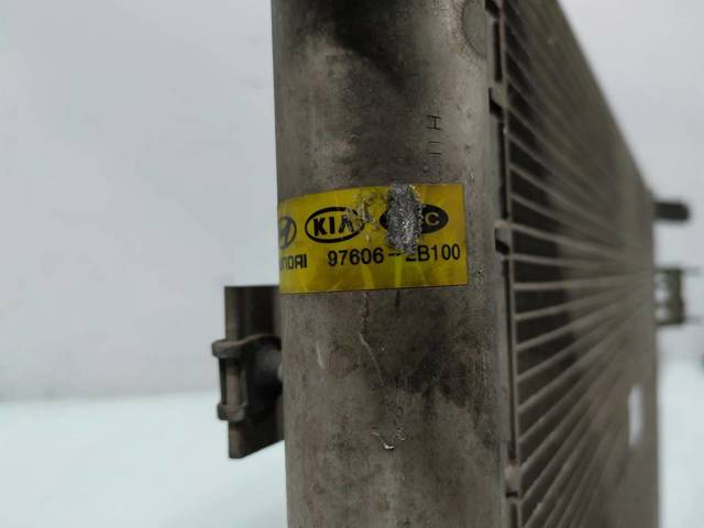 976062B100 HYUNDAI Condensador de aire acondicionado  comprar en Jaén