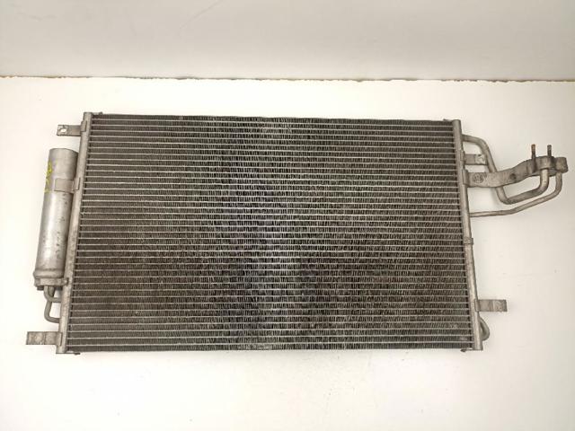 HYUNDAI 976062E000 Condensador de aire acondicionado  comprar en Ponferrada