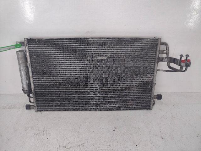 HYUNDAI 976062E000 Condensador de aire acondicionado  comprar en Ponferrada