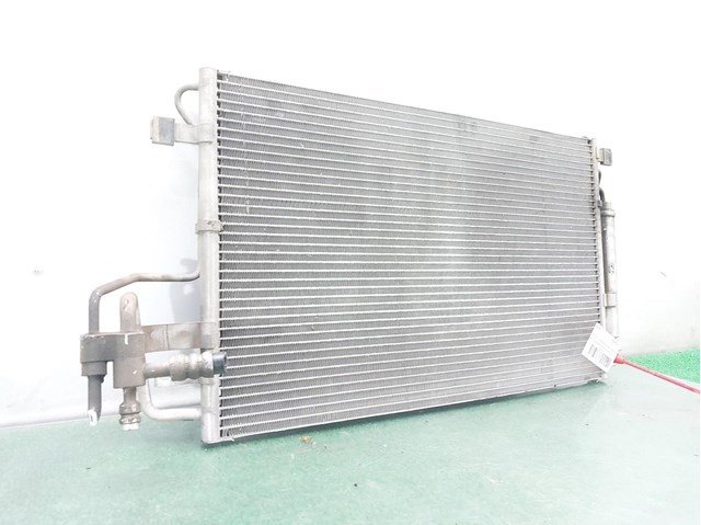 Condensador / radiador  aire acondicionado para hyundai tucson 2.0 crdi d4ea 976062E000
