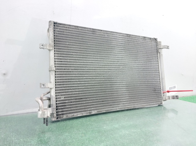 HYUNDAI 976062F000 Condensador aire acondicionado comprar Barcelona