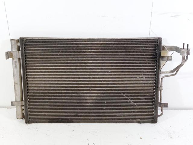 976062H010AS Condensador de aire acondicionado  disponible Utrera