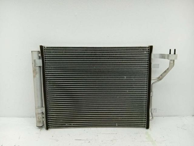 HYUNDAI 976062L600 Condensador aire acondicionado  en stock Valencia
