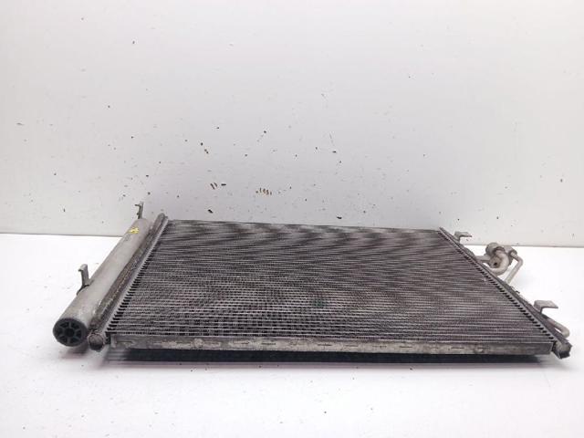 976062Y001 HYUNDAI Condensador de aire acondicionado  disponible Ourense