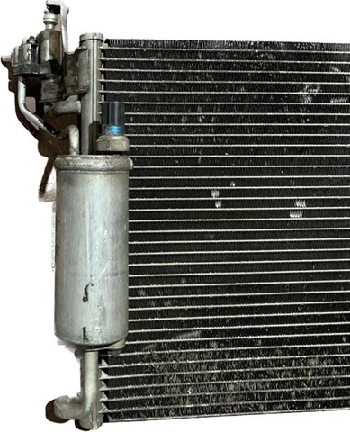 Condensador / radiador  aire acondicionado para hyundai sonata iv 2.0 16v g4jp 9760638002