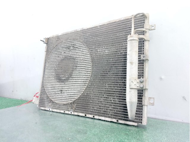 Condensador / radiador  aire acondicionado para kia sorento i 2.5 crdi d4cb 976063E000