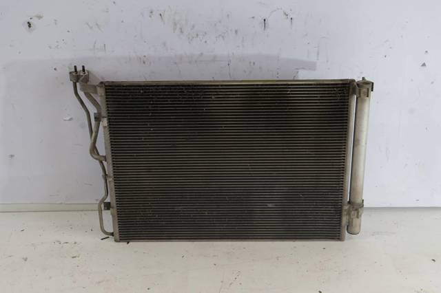 976063Z000 HYUNDAI Condensador aire acondicionado  en stock Huelva