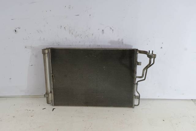 976063Z000 HYUNDAI Condensador de aire acondicionado  disponible Vigo