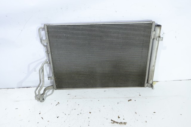 976063Z000 HYUNDAI Condensador de aire acondicionado  disponible Alicante