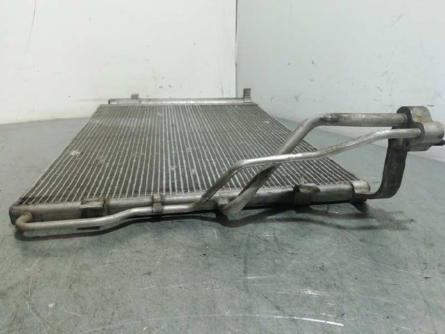 976063Z000 Condensador de aire acondicionado  disponible Málaga