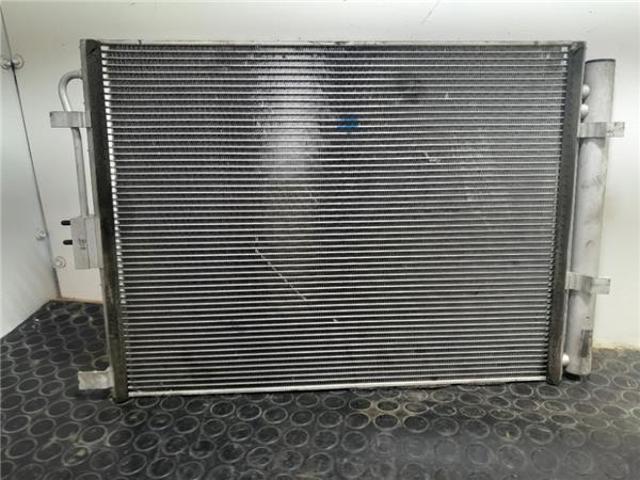 HYUNDAI 97606A5800 Condensador de aire acondicionado  disponible Valladolid