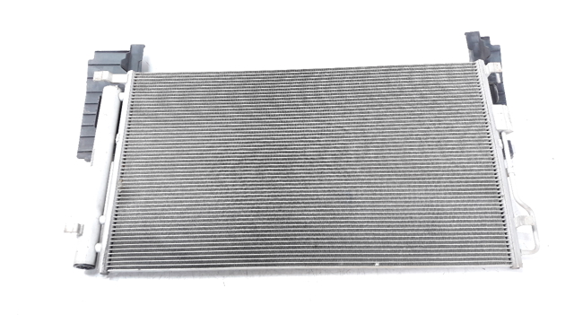Condensador / radiador  aire acondicionado para kia sportage 1.6 gdi g4fd 97606D7550