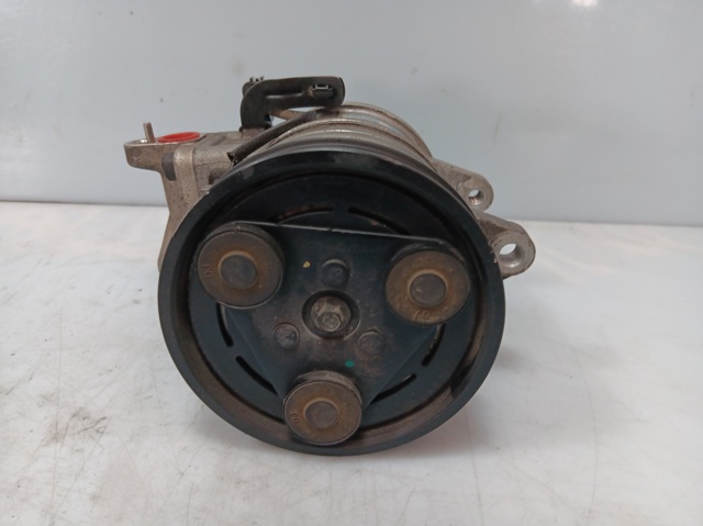 977010X000 Compresor de aire acondicionado  disponible Utrera