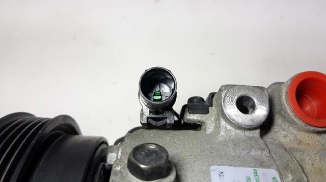 HYUNDAI 9770117611 Compresor de aire acondicionado  en stock Salamanca