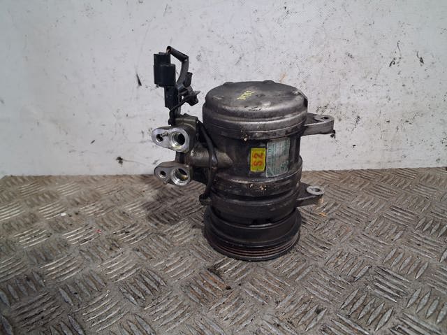 HYUNDAI 977011CXXX Compresor de aire acondicionado  en stock Valencia