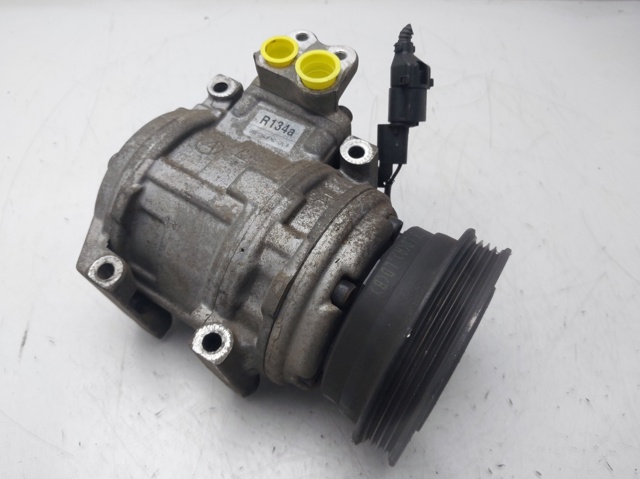 977012C000 Hyundai/Kia