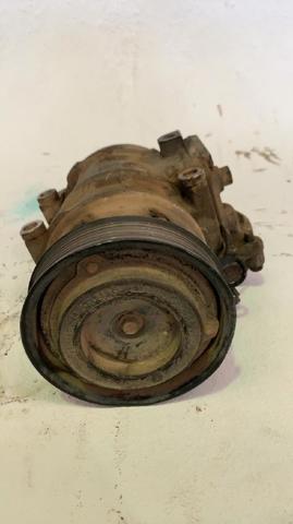977012D600 HYUNDAI Compresor de aire acondicionado  en stock Huelva