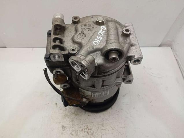 977012H240 HYUNDAI Compresor de aire acondicionado  disponible Vigo