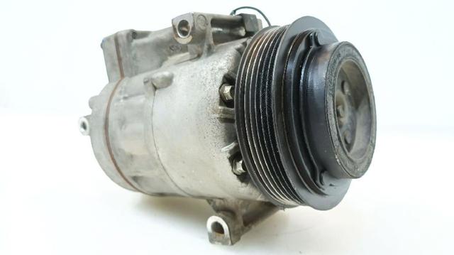 977012Y000 Hyundai/Kia