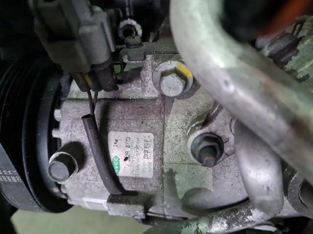 HYUNDAI 977012Y100 Compresor de aire acondicionado  en stock Salamanca
