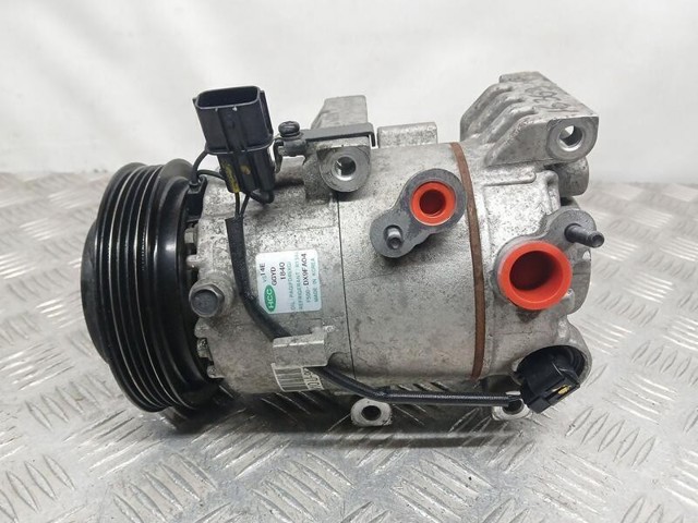 977012Y100 HYUNDAI Compresor de aire acondicionado  en stock Córdoba