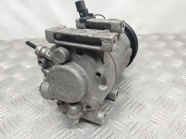 977012Y100 HYUNDAI Compresor de aire acondicionado  comprar en Jaén