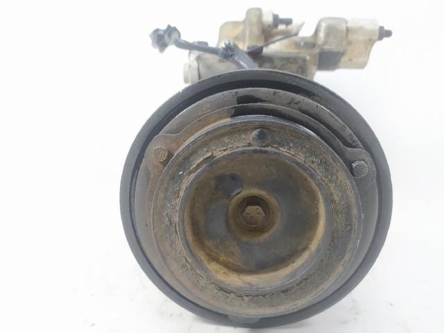 977013E000 Compresor de aire acondicionado  disponible Utrera