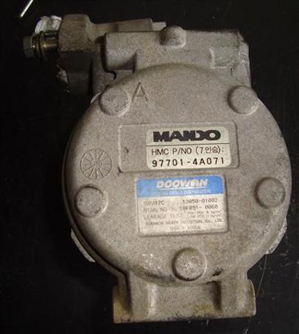 977014A071 HYUNDAI Compresor de aire acondicionado  disponible Ourense
