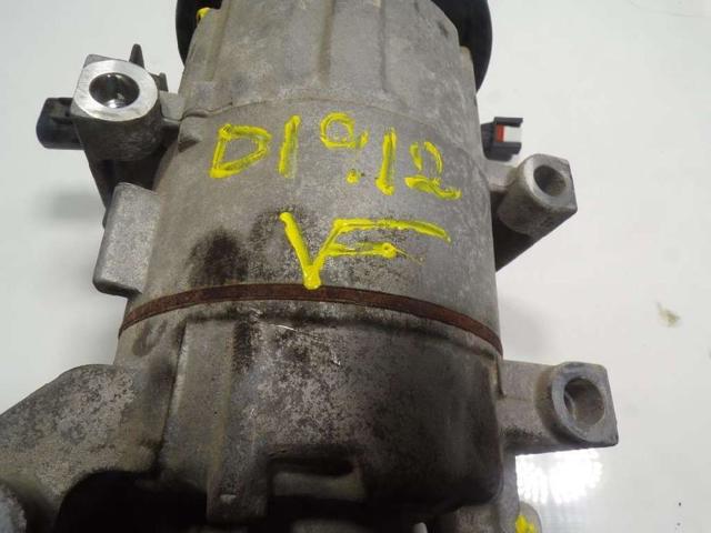HYUNDAI 97701A6500 Compresor de aire acondicionado  disponible Valladolid