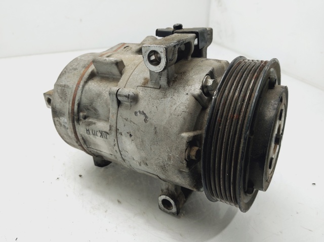 97701D7000 Compresor de aire acondicionado  en stock Castellón